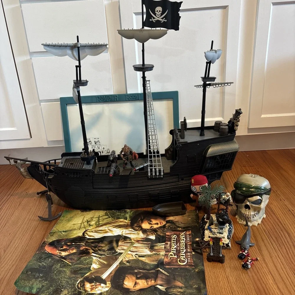Pirates of the Caribbean‎ Ultimate Black Pearl Playset Zizzle 2006 ,Poster, Mega